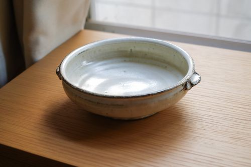 平井悠一 - 陶工房つばめ | 耳付きカレー皿 / 白 | hinode - Buyee, an