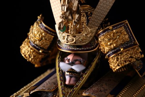彫金仁王大鎧飾り 正絹緋縅12号 利光監製 | kyugetsu_onlinestore