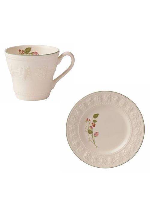 ウェッジウッド】フェスティビティ ラズベリー マグ＆プレートセット