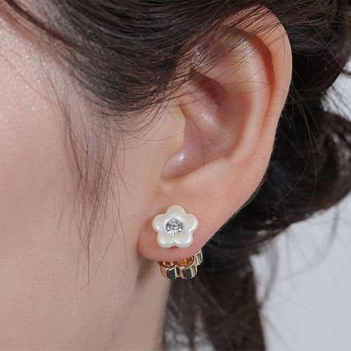 【美品】MARGE TOKYO ピアス ゴールド 楽天市場】メゾンマルジェラ ピアス スター ピアス スター