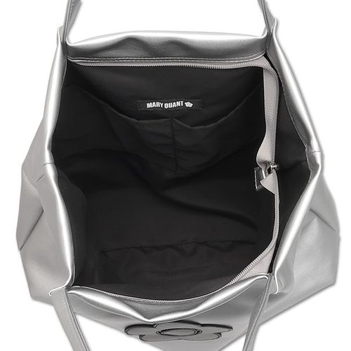 マリークワント デイジーパッチソフト トートバッグ シルバー ブラック デイジーパッチソフト トート（シルバー） | MARY QUANT ONLINE