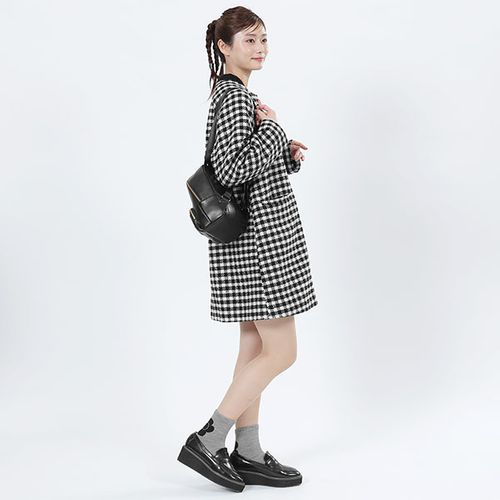 新品タグ付き！マリークワント　デイジーインザエッジミニリュック　ブラック デイジーインザエッジ ミニリュック（ブラック） | マリークヮント