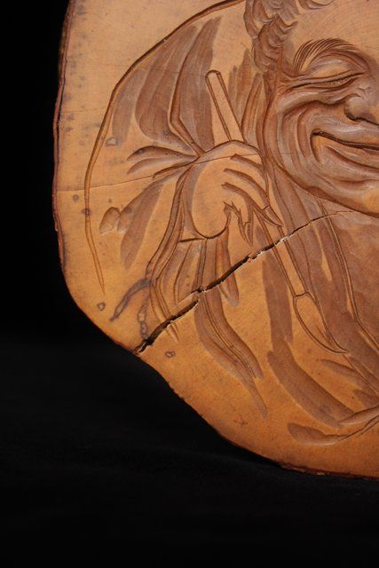 A wood mat for an iron pot 島田美晴作 文人図 釜敷 X085