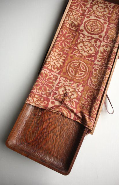 A pine wood plate ヤニ松 老松 肥松 刳貫煎茶盆 X143 | Nobiru