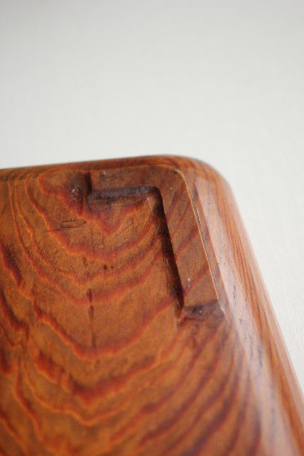 A pine wood plate ヤニ松 老松 肥松 刳貫煎茶盆 X143 | Nobiru
