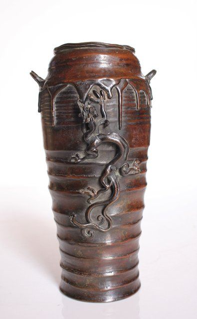 須賀月真 蝋型鋳造 雨龍紋 花入/花瓶 A copper vase by GesshinM254 | Nobiru Japanese Antiques  - Buyee, an Online Proxy Shopping Service | Shop at Nobiru Japanese Antiques