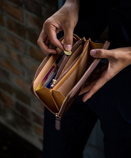 FLYING HORSE 日本製コードバン ラウンドファスナー長財布 FLYING HORSE 日本製コードバン ラウンドファスナー長財布