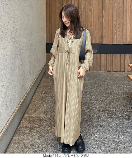 yuiさんコラボ ]前後2way長袖プリーツワンピース [E3536] | KOBE