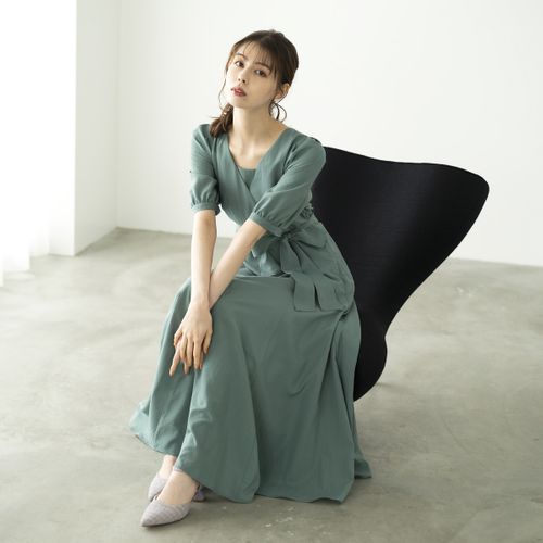 ミッシュマッシュ 華やかなカラーが目を惹く美シルエット。【24