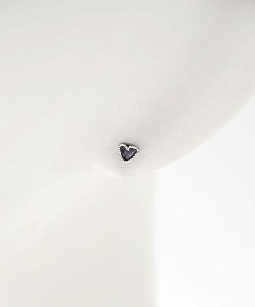 送料関税込【AMY O】Tiny Heart Huggies ピアス☆(2色) 国内発♪ バイカラーミニハートピアス | AND ON JIONE STORE（アンドオン