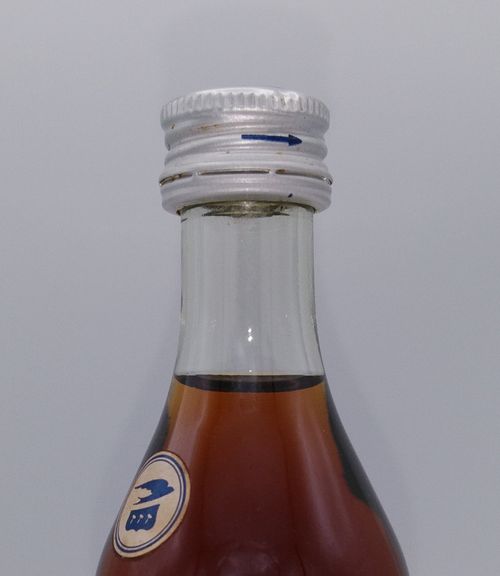 マーテル コルドン ブルー グリーンボトル MARTELL CORDON BLEU OLD CLASSIC COGNAC | Nostalgic  liquor - Buyee, an Online Proxy Shopping Service | Shop at Nostalgic liquor