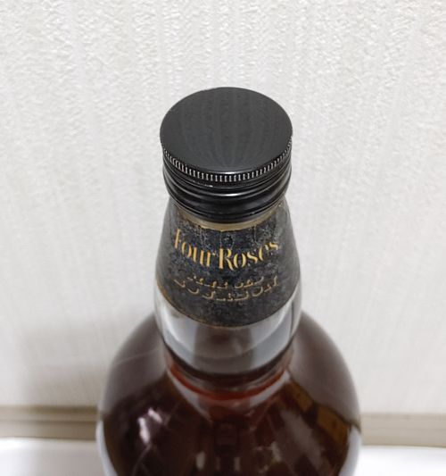 フォアローゼズ ブラック（フォアローゼス 黒） Four Roses Black Label FINE OLD KENTUCKY STRAIGHT  BOURBON WHISKEY | ノスタルジックリカー - Buyee 通販購入サポートサービス | ノスタルジックリカーでお買い物