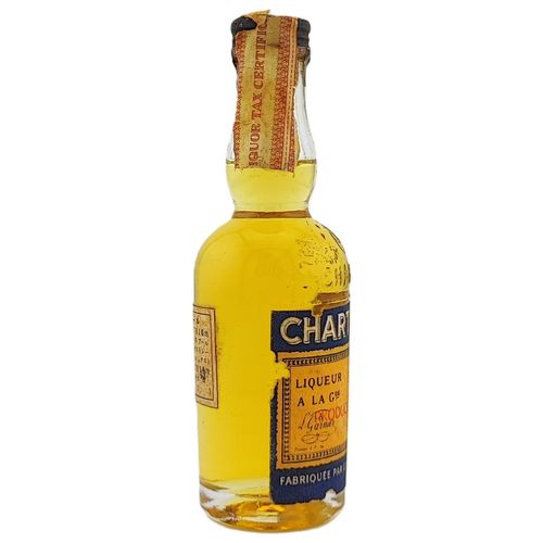 シャルトリューズ ジョーヌ CHARTREUSE Jaune | Nostalgic liquor