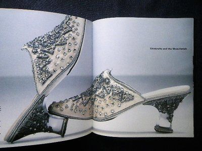 洋書◇20世紀のファッション写真集 本 靴 ドレス フェラガモ