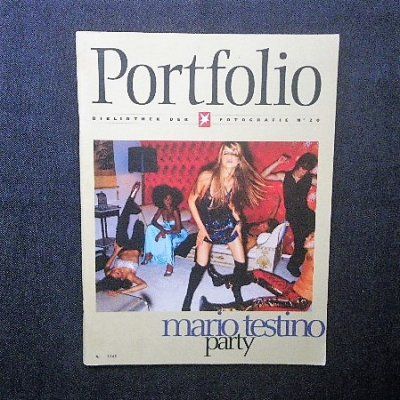 マリオ・テスティーノ Mario Testino 「Party 」ケイト・モス