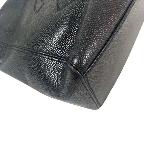 CHANEL キャビアスキン 大人気】CHANELチェーン付ミニウォレット WOCキャビアスキン黒