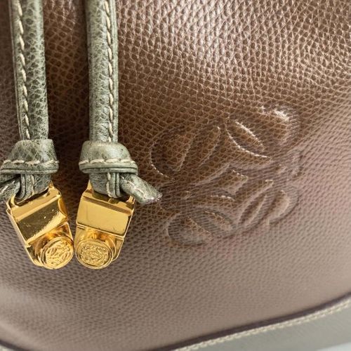 LOEWE ロエベ アナグラム レザー 巾着 ショルダーバッグ