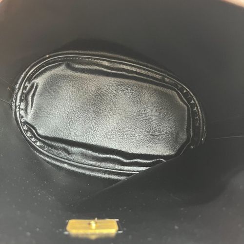 BURBERRY<BR> バーバリー 巾着ショルダーバッグ | CARA