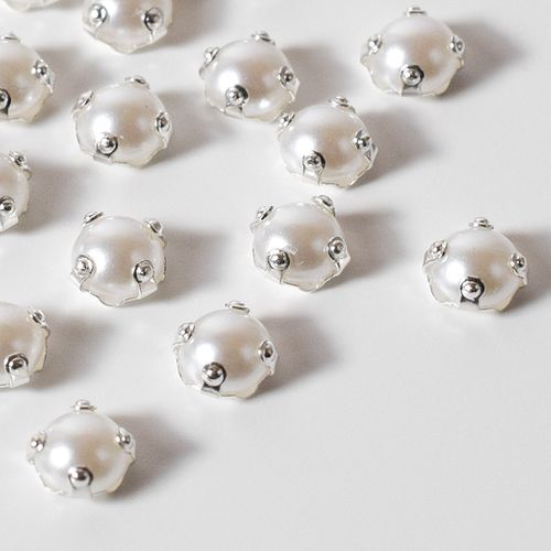 良い子　LOUISVUITTON 2024SS パールラインストーン 縫い付け用ラインストーン】4mm ホワイトパール | 小さな手芸屋さん