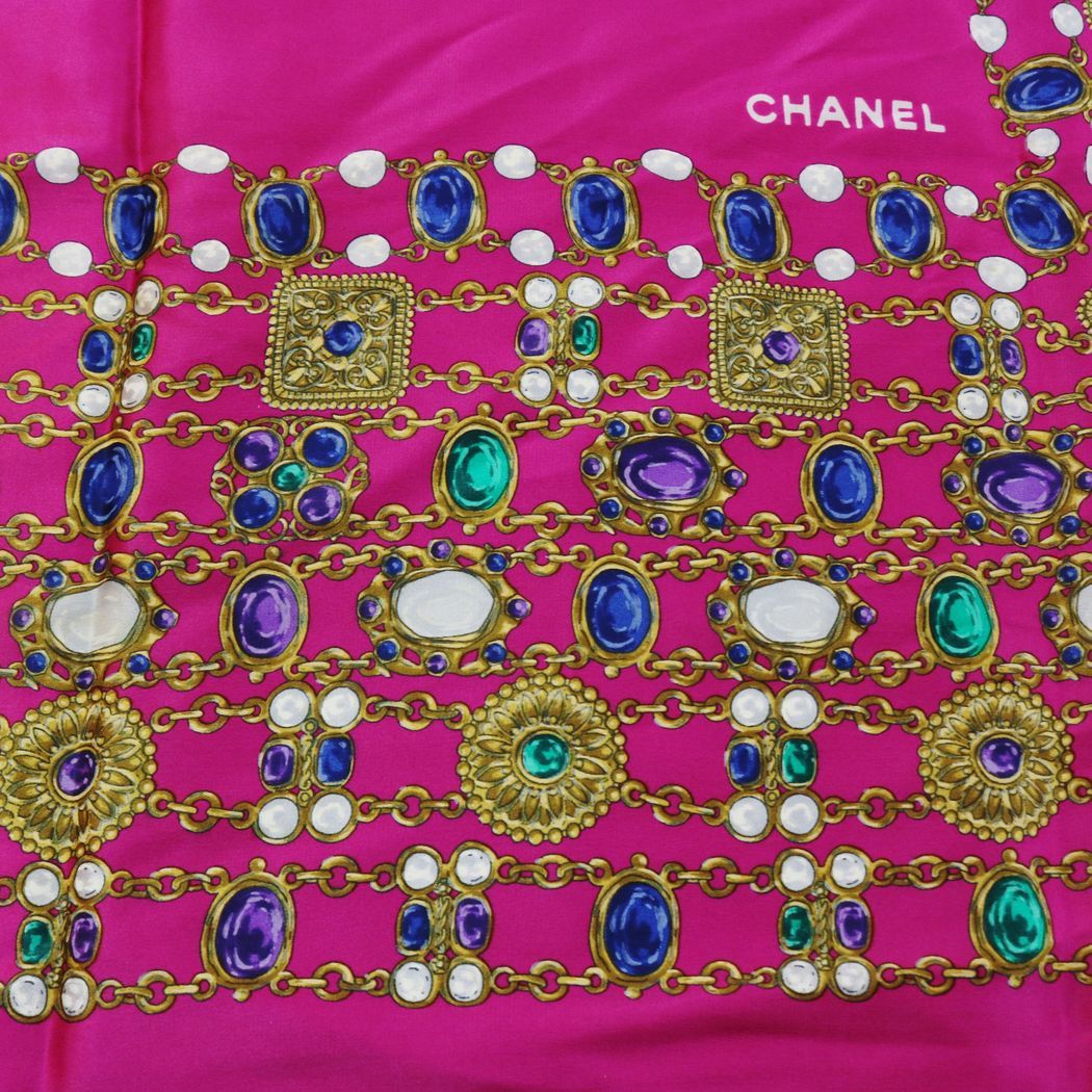 CHANEL スカーフ ビジュー 宝石 グリポア ヴィンテージ シルク 20381552 | - Buyee日本代购服务 | 在APRE购物。