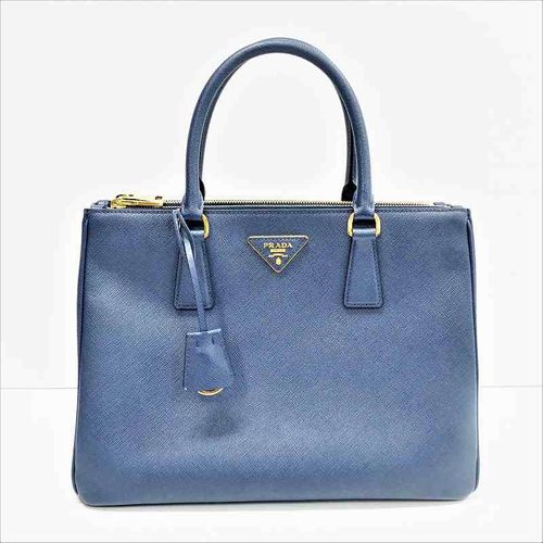 ✨美品✨プラダ　ショルダーバッグ　ボディバッグ　ナイロン　ネイビー 三角ロゴ 楽天市場】【中古】 プラダ ボディバッグ 三角ロゴ テスート
