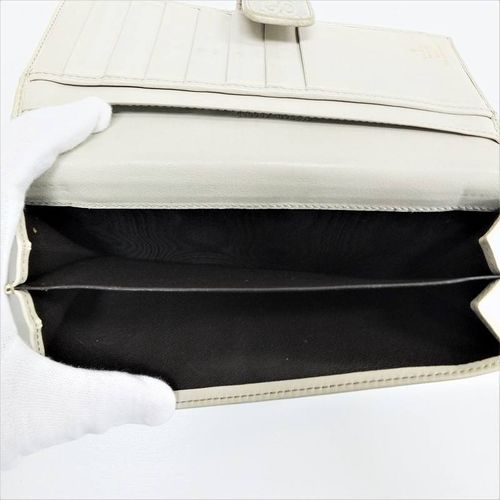 良品✨GUCCI✨シマ　リボン　インターロッキング金具　大きめ　長財布　ホワイト GG グッチ 長財布 日本限定生産品 GUCCI 435819 RIBBON JAPAN