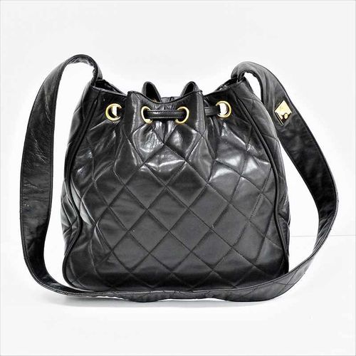CHANEL　シャネル　ビコローレ巾着チェーンショルダー　ラムスキン　ブラック　ゴールド金具【431】2147200431161 　C