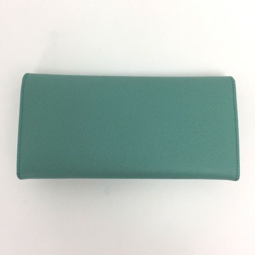 サルヴァトーレフェラガモ 長財布 ガンチーニ クロージャー 22