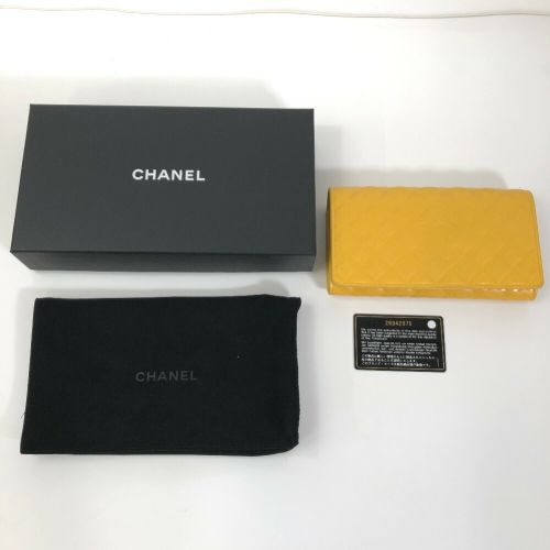 シャネル 長財布 マトラッセ レザー イエロー シルバー金具
