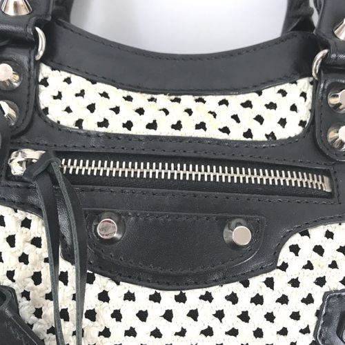 バレンシアガ　クラシックflatショルダー BALENCIAGA - BALENCIAGA バレンシアガ ショルダーバッグ クラシック
