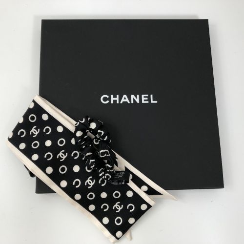 お花柄が可愛い♪【CHANEL】25P CCドット スカーフ お花柄が可愛い♪【CHANEL】25P CCドット スカーフ スカーフ