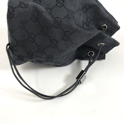 【used】GUCCI ミニポーチ 中古・古着通販】GUCCI (グッチ) ラウンドミニウエストポーチ グレー