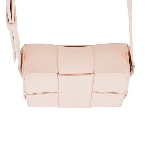 良品】BOTTEGA VENETA マキシイントレチャートキャンディーカセット