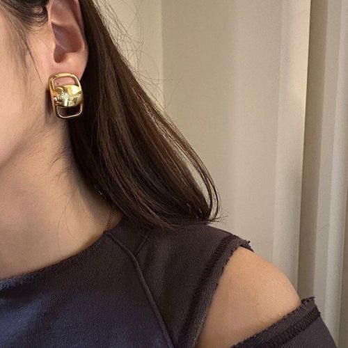 良品】Ferragamo ヴァライヤリング ゴールド ヴィンテージ | RILISH