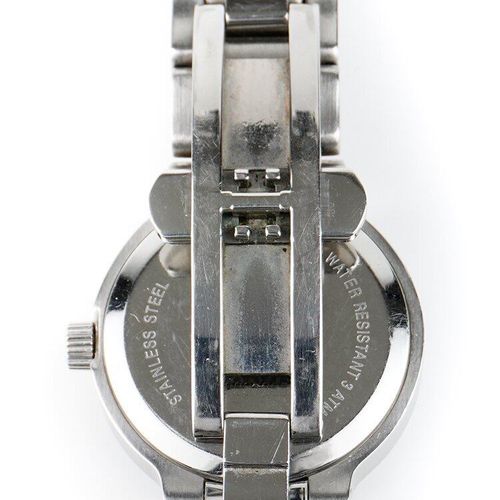 並品】GUCCI ステンレススチールQZ腕時計8900L シルバー ヴィンテージ