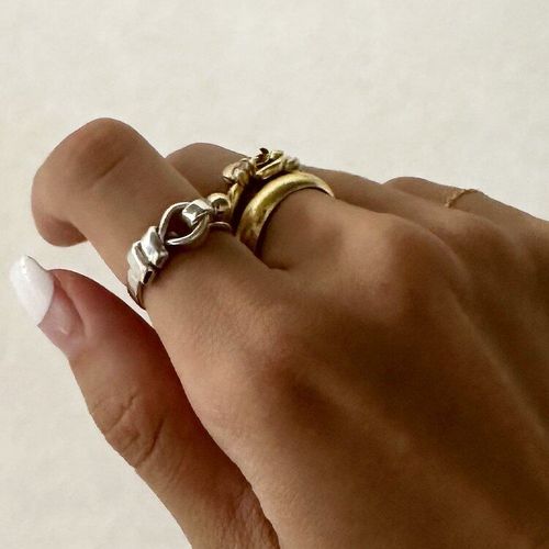 希少 Tiffany ブローチ 正規品 シルバー りぼん ノット ヴィンテージ 希少 Tiffany ブローチ 正規品 シルバー りぼん ノット