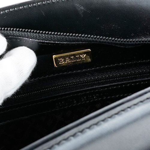 良品】バリー BALLY ロゴ金具ショルダーバッグ ブラック 良品】バリー BALLY ロゴ金具ショルダーバッグ ブラック