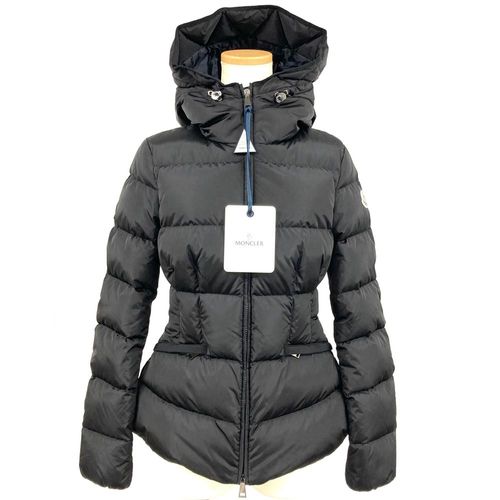 中柚子‼️モンクレール　エルミンヌ　シャンパンゴールド　サイズ1 Mサイズ モンクレールを徹底比較！】人気のエルミン・フラメッテを身長別で