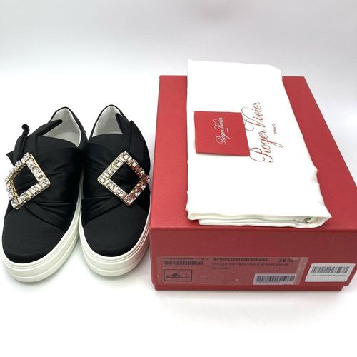 ロジェヴィヴィエ Roger vivier ビジュー スニーカー サテン ブラック