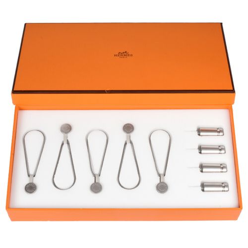 エルメス HERMES マグネット式 壁取付 スカーフホルダー エルメス HERMES マグネット式 壁取付 スカーフホルダー