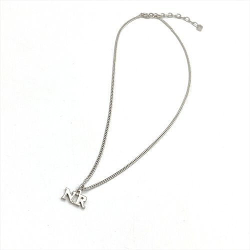 ✨ニナリッチ✨Nina Ricci✨ネックレス✨ ニナリッチ NINA RICCI シルバー ネックレス 四角 ロゴ