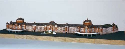 Amazon | ウッディジョー 1/350 東京駅 丸の内駅舎 木製模型