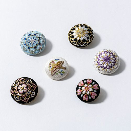 ブローチ 江戸刺繍 Team Embroidery Tokyo 華紋 | 小粋屋東京 - Buyee