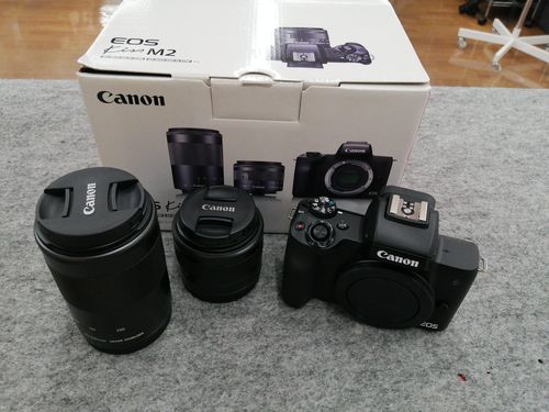 CANON ミラーレス一眼カメラ EOS KISS M2 ダブルズームキット 