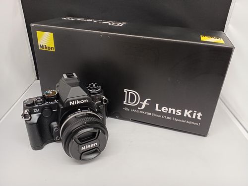 Canon EOS 80D デジタル一眼レフカメラ レンズキット EOS 80D デジタル一眼レフカメラ EF-S 18-135 IS USM レンズキット