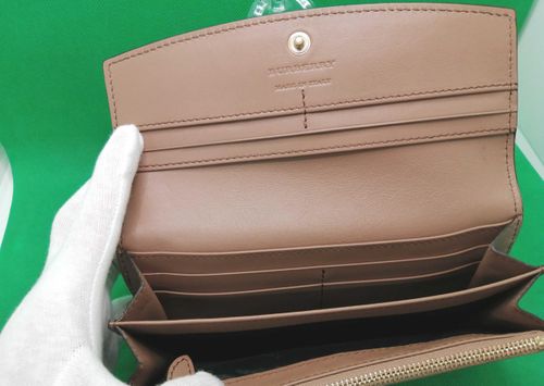 BURBERRY 長財布収納袋＆箱入りです| - Buyee日本代购服务| 在OFFMALL