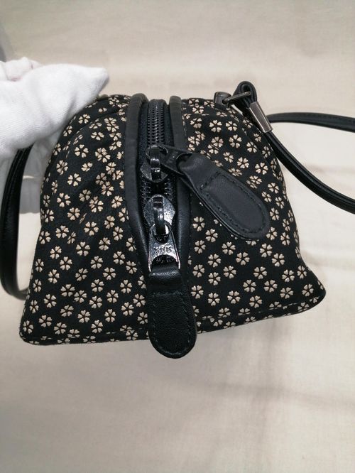 印傳屋 ハンドバッグ 花柄 印傳屋 ハンドバッグ 花柄 | OFFMALL - Buyee, an Online Proxy