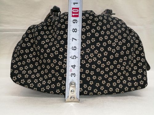 印傳屋 ハンドバッグ 花柄 印傳屋 ハンドバッグ 花柄 | OFFMALL - Buyee, an Online Proxy