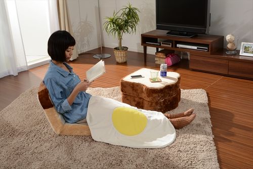 パン座椅子】食パン座椅子 | Village Vanguard Online Store - Buyee