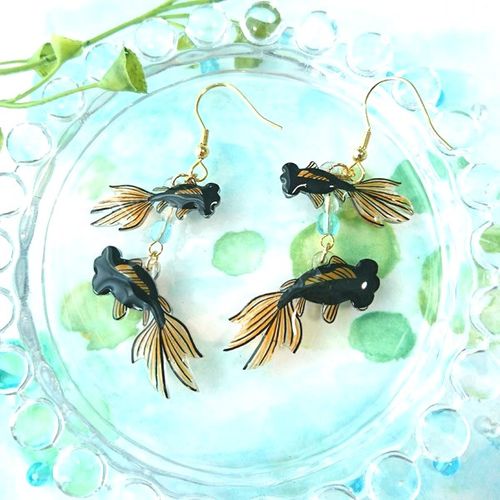 ねぎねぎ】金魚＊ピアス（出目金） | ヴィレッジヴァンガード